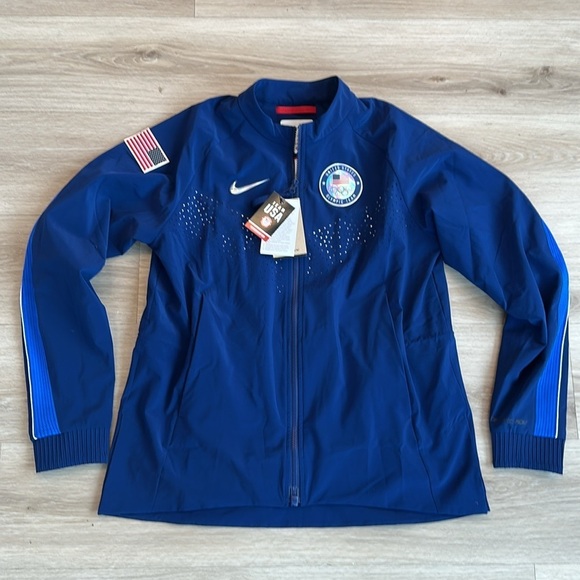 Women's Nike Team USA Olympics Collection windbreaker jacket - Picture 3 of 12